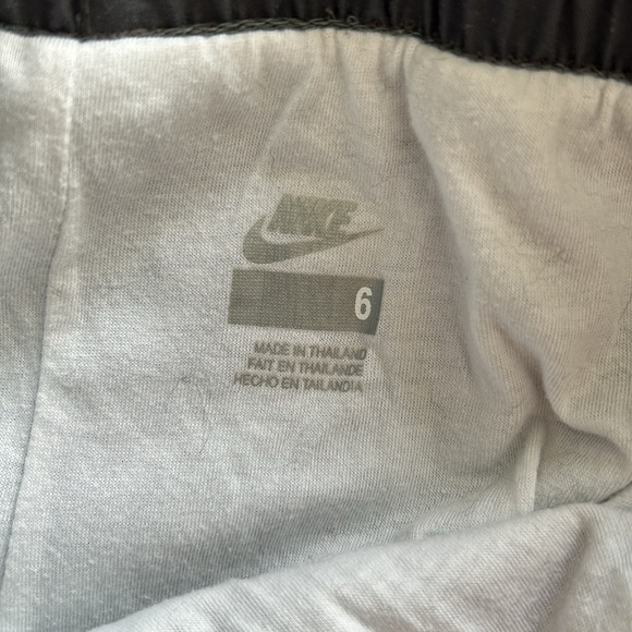 Nike Girls Track Pant Set Size 6 - Picture 5 of 7